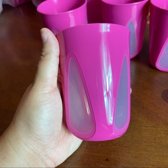 Tupperware Pitcher and Tumblers Set - Picture 3 of 8
